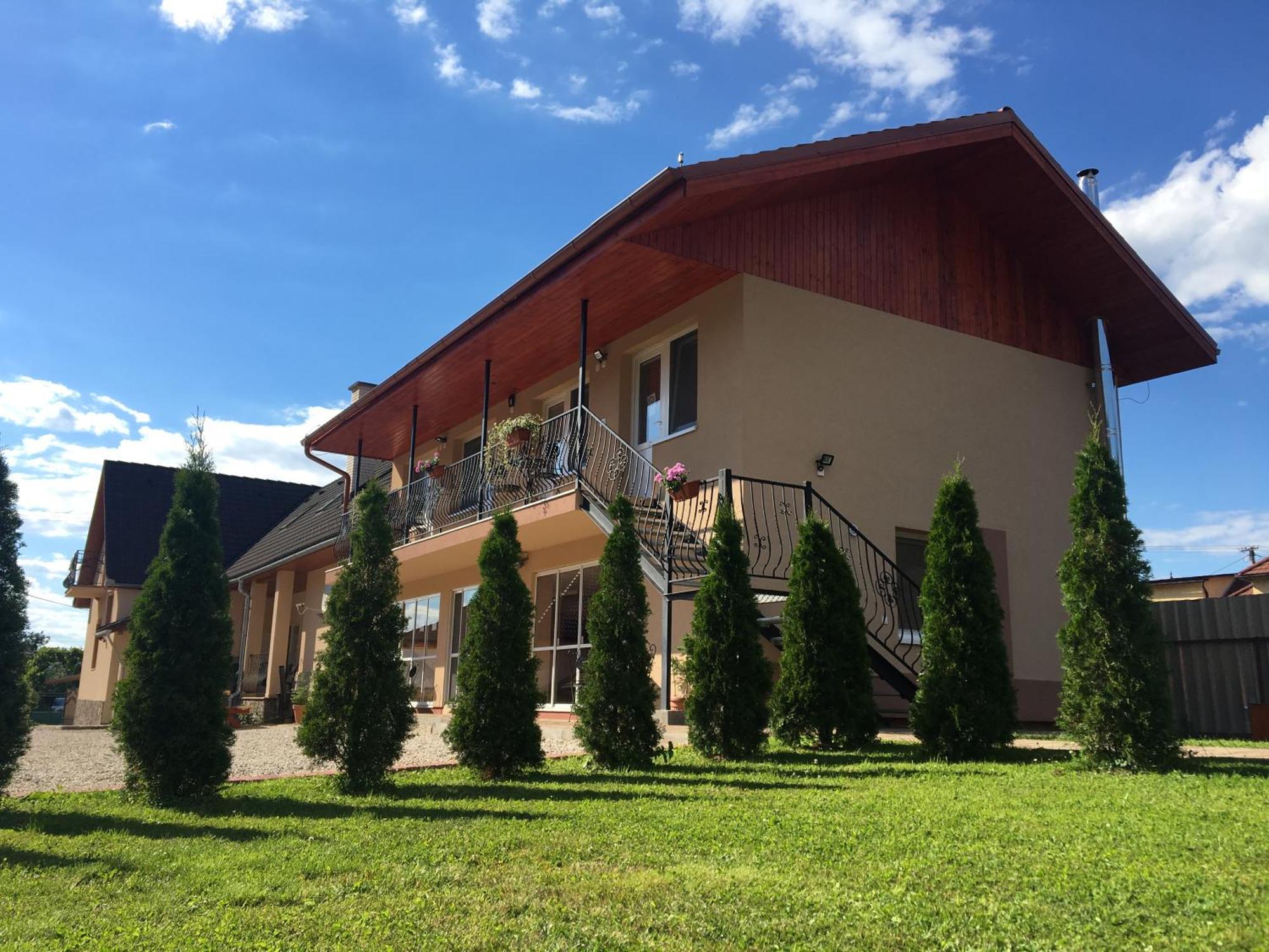 Penzion Bernath Rožňava Екстериор снимка